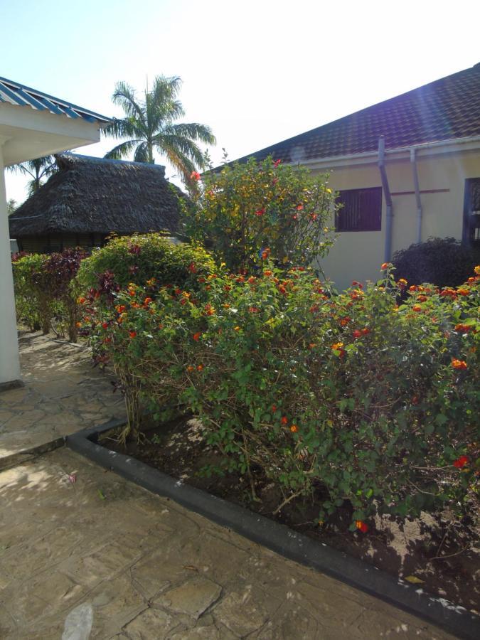 Idc Guest House Bagamoyo Kültér fotó